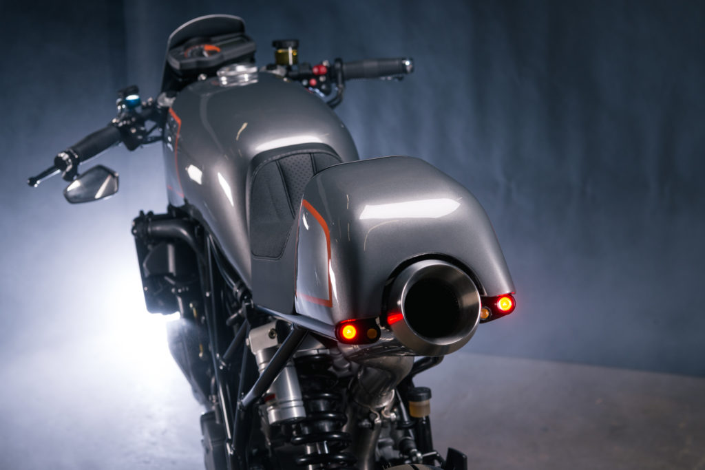 If you like exotic bikes, check out this guy's channel - ZX-9R.Net